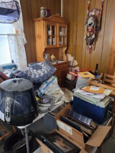 Residential Cluttered Cleanouts and Junk Removal